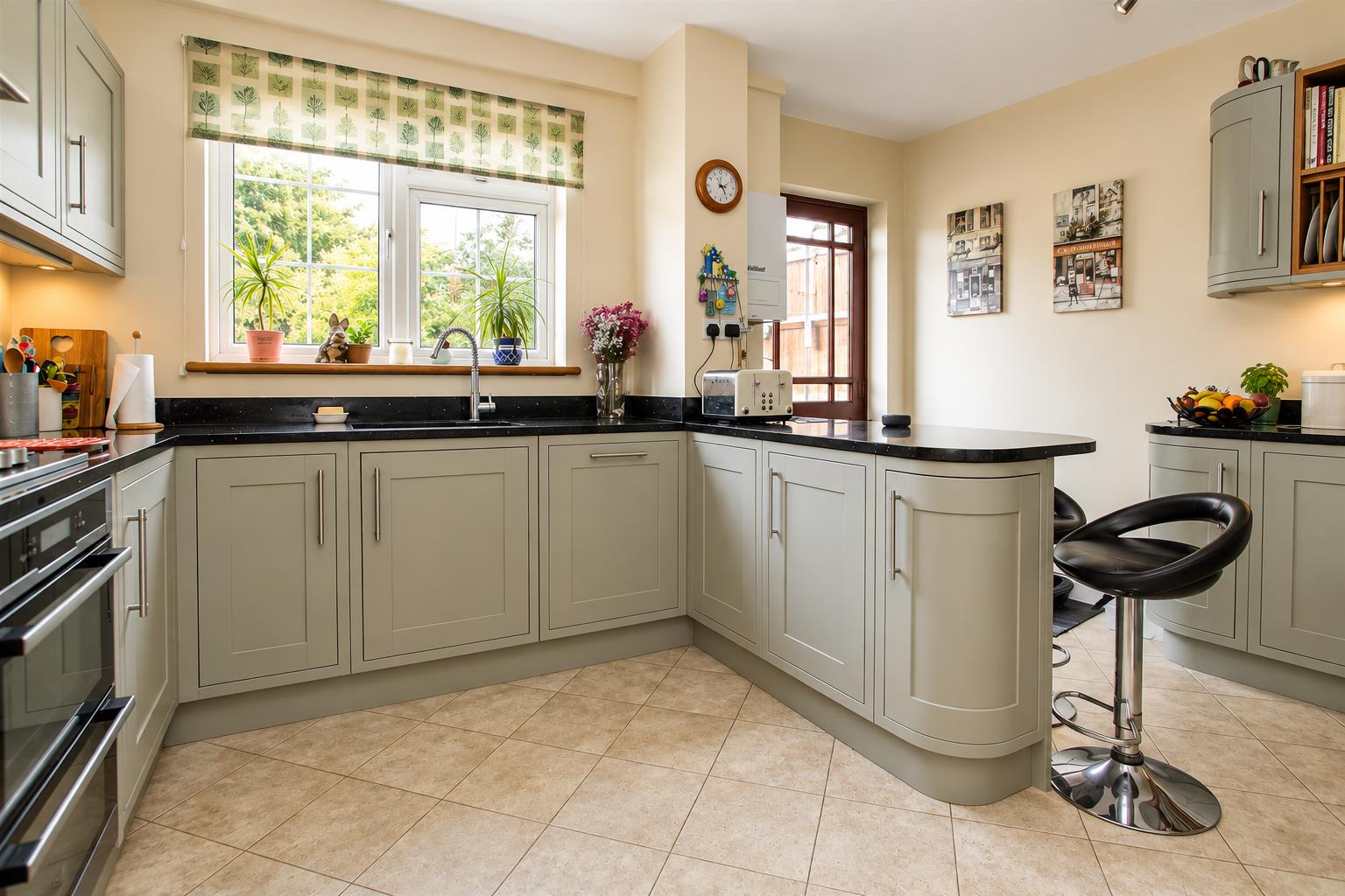 The Manor Way, Wallington
